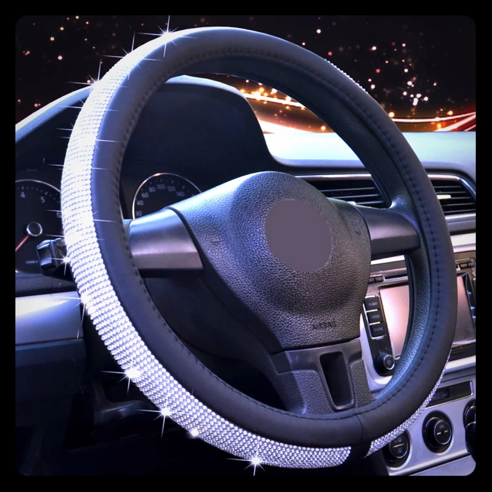 STEERING WHEEL COVER